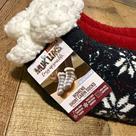 Mukluks WOMEN'S 2 PAIR PACK SHORTIE CABIN SOCKS nwt - Picture 6 of 6